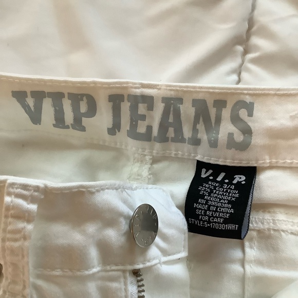 VIP Jeans Womens 3/4 White Destroyed Raw Hem Jeans - Picture 9 of 10